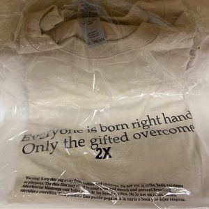 Gildan brand new tee in bag
